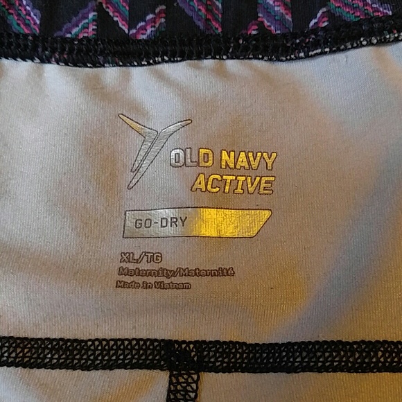 Old Navy over the belly maternity work out capri - Picture 4 of 5